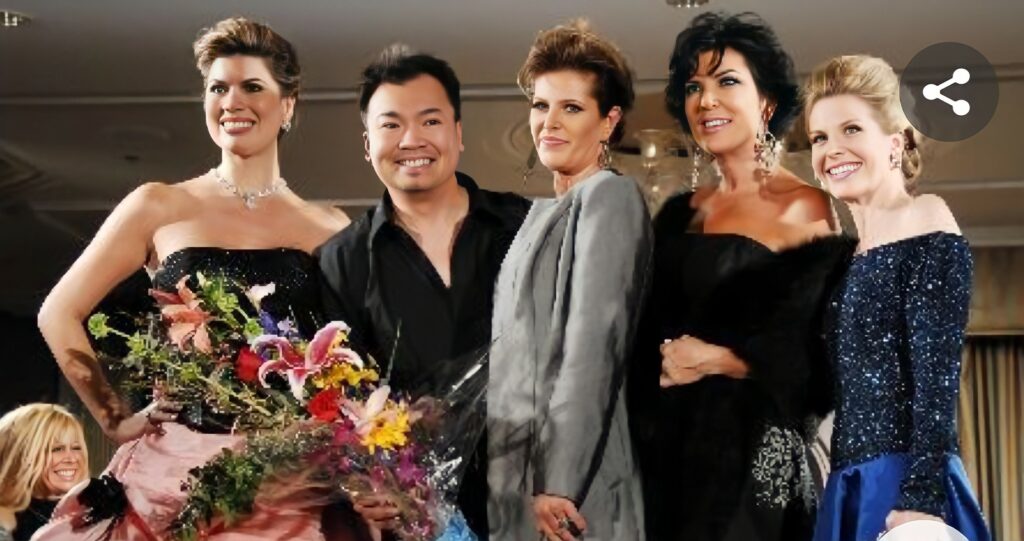 David Tupaz poses with friends who modeled for him (L-R) Tonya Thicke, Liz Shatner, Kris Kardashian, Tracy Hamilton